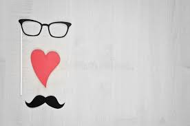 Si nos basamos a nivel ecuménico, el día del padre se celebra los. Vidrios Corazon Bigote En Fondo De Madera Fondo Feliz Del Dia Del S Del Padre Foto De Archivo Imagen De Concepto Cristales 118125416