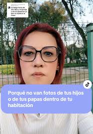 Por qué no poner fotos familiares en tu habitación