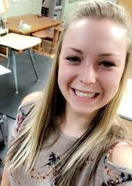 Amanda Starr's Instagram, Twitter & Facebook