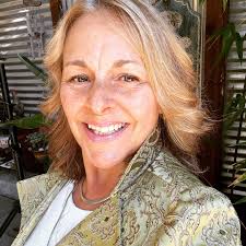 Melissa Santangelo's Instagram, Twitter & Facebook