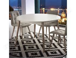 Meuble personnalisable par excellence, la table extensible peut avoir diverses tailles, formes et fonctionnalités. Table Scandinave Extensible Blanche Et Bois Clair Cirilo Nouvomeuble Ma 82ca492tabl Ut6ev Pas Cher Ubaldi Com