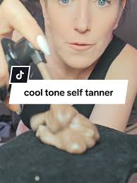 Violet Based Foam Tanner