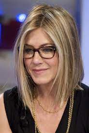 Neck Length Bob Haircut Jennifer Aniston S Hairstyles Popular Haircuts Jennifer Aniston Hair Medium Length Hair Styles Neck Length Hair