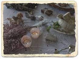 kijkje in laura s ateliertje tafeltje dekje theelichtjes romantische tafel