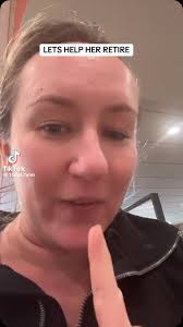 Melinda Winner's Instagram, Twitter & Facebook