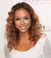 16 New Ways To Wear Strawberry Blonde Hair Strawberry Blonde Hair Color Strawberry Blonde Hair Dark Skin Blonde Hair