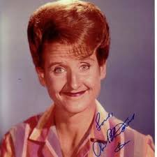 Ann B. Davis Authentiek ondertekend gesneden met een 8x10 foto in een 11x14  frame Klaar Matting + authenticatie van derden