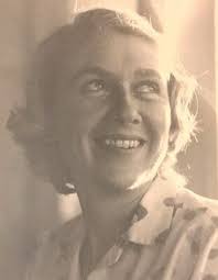 Anne Gillmore Low Obituary