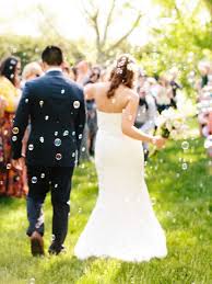 20 Originelle Hochzeitsspiele Die Jede Trauzeugin Kennen Mu Hochzeit Spiele Hochzeitsspiele Und Standesamtliche Hochzeit