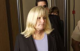 Paris jackson's mom the first theory out there is that debbie rowe, who was married to jackson from 1996 to 1999, is not the biological mother of paris and her older brother 'prince' michael. Where Is Debbie Rowe Now Paris Jackson Reconnected With Her Mom