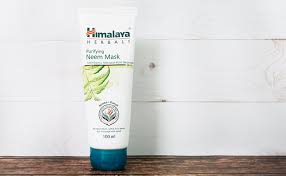 Menggunakan masker secara rutin memang sudah dikenal dapat membantu menutrisi dan merawat kulit wajah. Review Masker Himalaya Manfaat Cara Penggunaan Dan Harga
