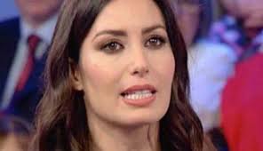 Sono agitata, non dormo da giorni però sono felice di iniziare questa nuova avventura. Elisabetta Gregoraci 49 Anni In Meno Fa Rabbrividire Scontro Con Briatore