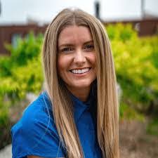 Crystal Bumgardner's Instagram, Twitter & Facebook