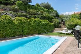 Charmantes Rustico Belvedere Mit Privatem Pool In Soiano Italien Toskana Adria Sudtirol Gardasee Marken Hun Italien Urlaub Italien Urlaub Mit Hund Pool