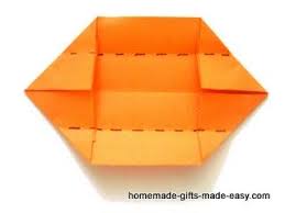 Can you make origami flowers out of money? Instructions For Origami Money Flowers