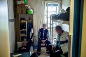 Comment Vit On Dans Une Prison Surpeuplee Le Point