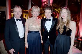 Jude law is on board to play young dumbledore, and johnny depp is attached to play grindelwald. Family Of Eddie Redmayne Wife Kids Siblings Parents Bhw