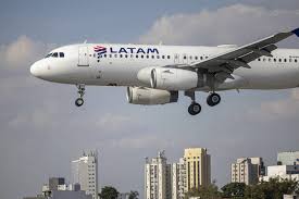 Guerra no Irã causa impacto de US$ 40 mi à Latam, e companhia prevê lucro menor em 2026