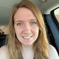 Robyn Vaughn's Instagram, Twitter & Facebook