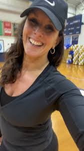 Shannon Connors's Instagram, Twitter & Facebook