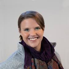 Clarissa Kramer's Instagram, Twitter & Facebook