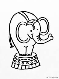 Circus Olifant Knutselen Van Karton En Wasknijpers Circus Knutsel Ideeen Knutseltips Circus 6 Olifant Knutselen Knutselen Circus Olifanten