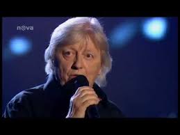Herec a zpěvák václav neckář stále vypadá jako usměvavý kluk. Vaclav Neckar Pulnocni Chart Show 8 11 2014 Youtube