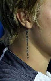 Resultado De Imagem Para Justin Bieber Tatuagens No Pescoco Justin Bieber Tatuagem No Pescoco Tatuagem No Pescoco Tatuagem
