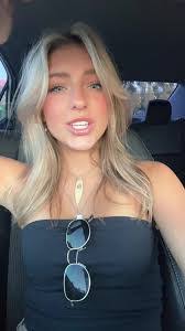 Hayley Rush's Instagram, Twitter & Facebook