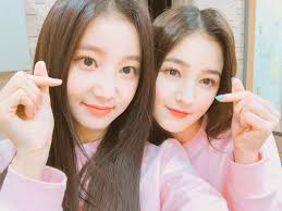 Yeonwoo has acted in television dramas, including pegasus market (2019), touch (2020), and cheat on me if you can (2020). Momoland Nancy And Yeonwoo Facebook