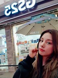 o_se_hk instagram « backstreet rookie a travaillé dur » (09.08.20). Laboum Solbin Gives News Kstation Tv
