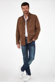 Dans la catégorie blouson nous vous proposons des blousons resserrés en dessous de la taille. Veste Saharienne Daim Fin Taupe Cesare Nori Lodge Taupe Cesare Nori Depuis 1955 Couleur Taupe Taille Homme 50 M