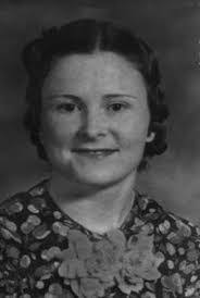 Amber Collette's Instagram, Twitter & Facebook