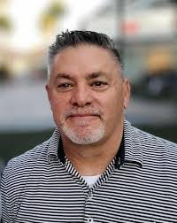 Randall Kay's Instagram, Twitter & Facebook