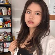 Gloria Yang (@gloriayyang)