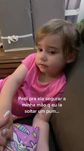 A carinha dela 😂😂😂 #fartprank