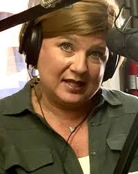 Robin Newell Named Middle Grand Division Principal of the Year