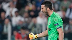 Dopo le indiscrezioni delle ultime ore, arriva la decisione ufficiale della figc: What Hope Do Barcelona Have Against Buffon Uefa Champions League Uefa Com