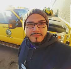 Damien Hernandez, age 33