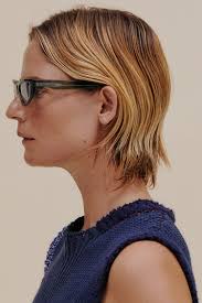 THE TILT IN CRYSTAL TEAL WITH MIRROR LENS