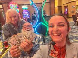 Nothing better then hitting a hot seat and taking home CASH! Congrats to  our Hot Seat Sweepstakes winners 🤩