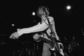 Kurt Cobain Sur Scene Charles Peterson About A Son De Aj Schnack Eddistribution Galerie Chappe