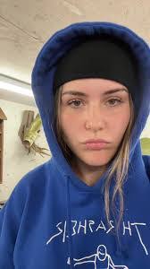 Lori Martell's Instagram, Twitter & Facebook