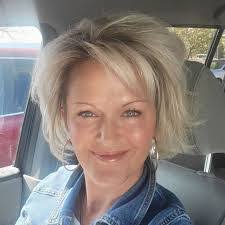 Kelly Kenworthy's Instagram, Twitter & Facebook