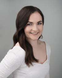 Singer & Performer Headshots: Emma :