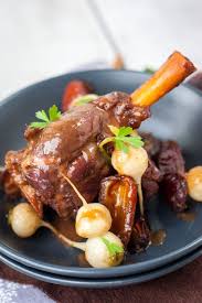 Souris D Agneau Confite Aux Dattes Et Navets Recettes De Cuisine Souris D Agneau Confite Agneau Confit