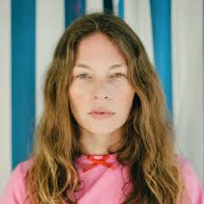 Ella Sun: песни, клипы и билеты на концерты