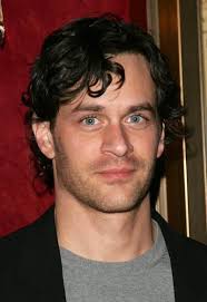 Tom Everett Scott Pictures and Photos