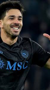 🔵BOMBA DELL'ULTIM'ORA 📰Bargiggia su X annuncia un offerta del Napoli per  Davide Frattesi 💵La cifra sarebbe di 40 milioni ma il calciatore sarebbe  poco convinto del trasferimento E tu cosa ne pensi?