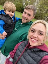 Mother who lost leg to cancer stars in video to mark Race for Life  milestone